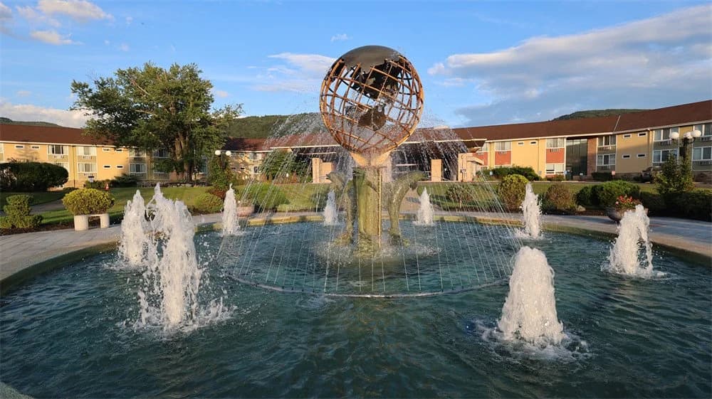Honor's Haven fountain